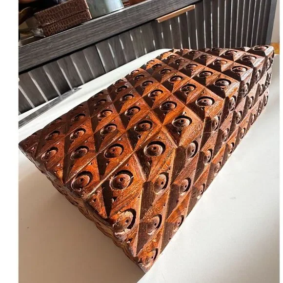 Vintage wooden trinket box (purple felt liner) - Picture 3 of 5